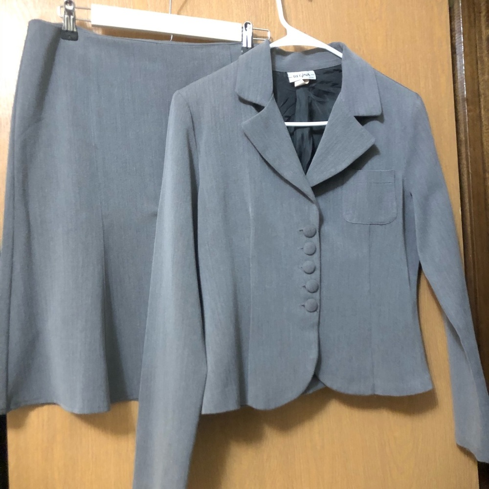 Suits - image 1